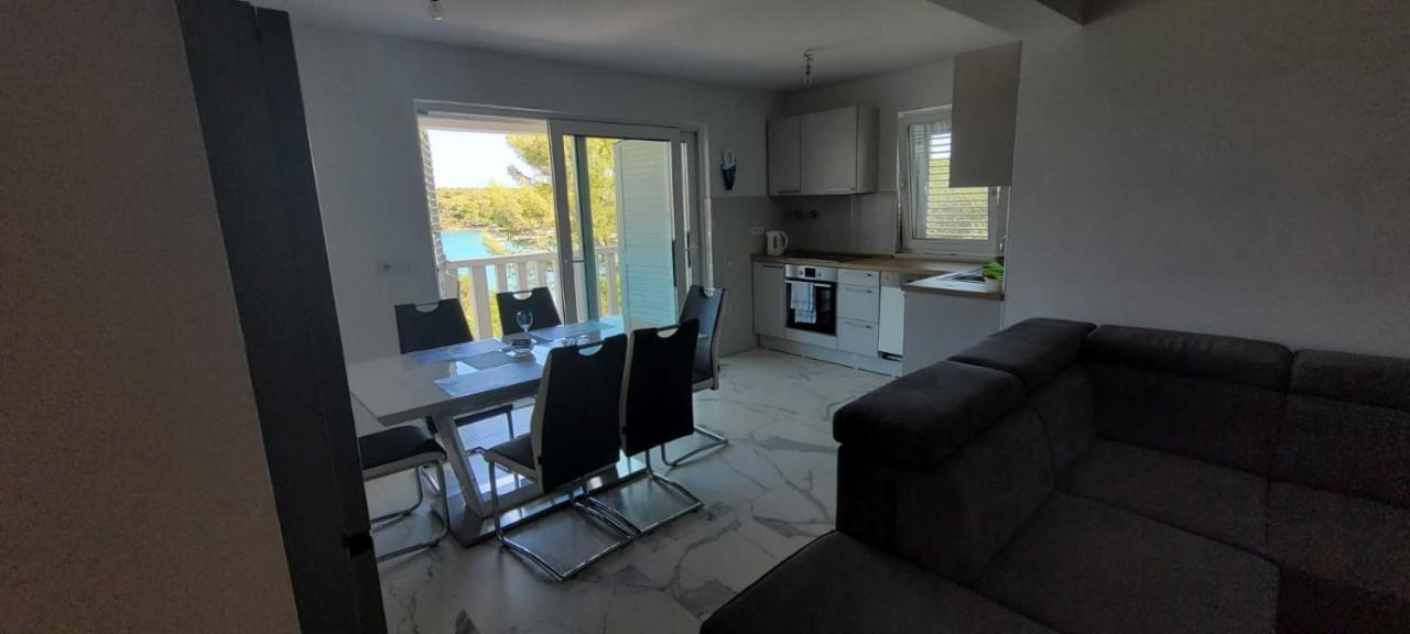 Apartment San Loviste