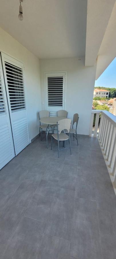 Apartment San Loviste